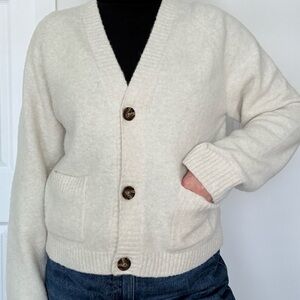 Uniqlo Off-White Cardigan with Button Detail